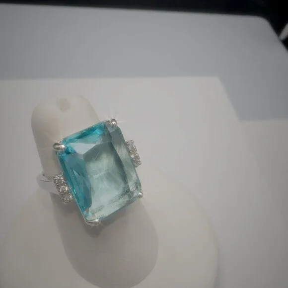 Aquamarine CZ Silver Tone Cocktail Ring Size 9 - Picture 4 of 11
